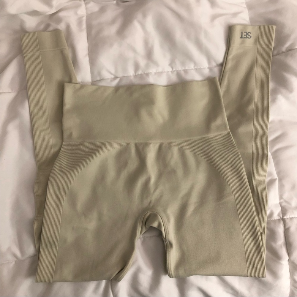 SET Active Oatmilk Leggings